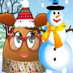 Pou Girl Bulding A Snowman